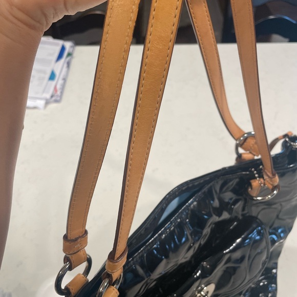 Vintage coach patent leather shoulder tote bag - Picture 7 of 12